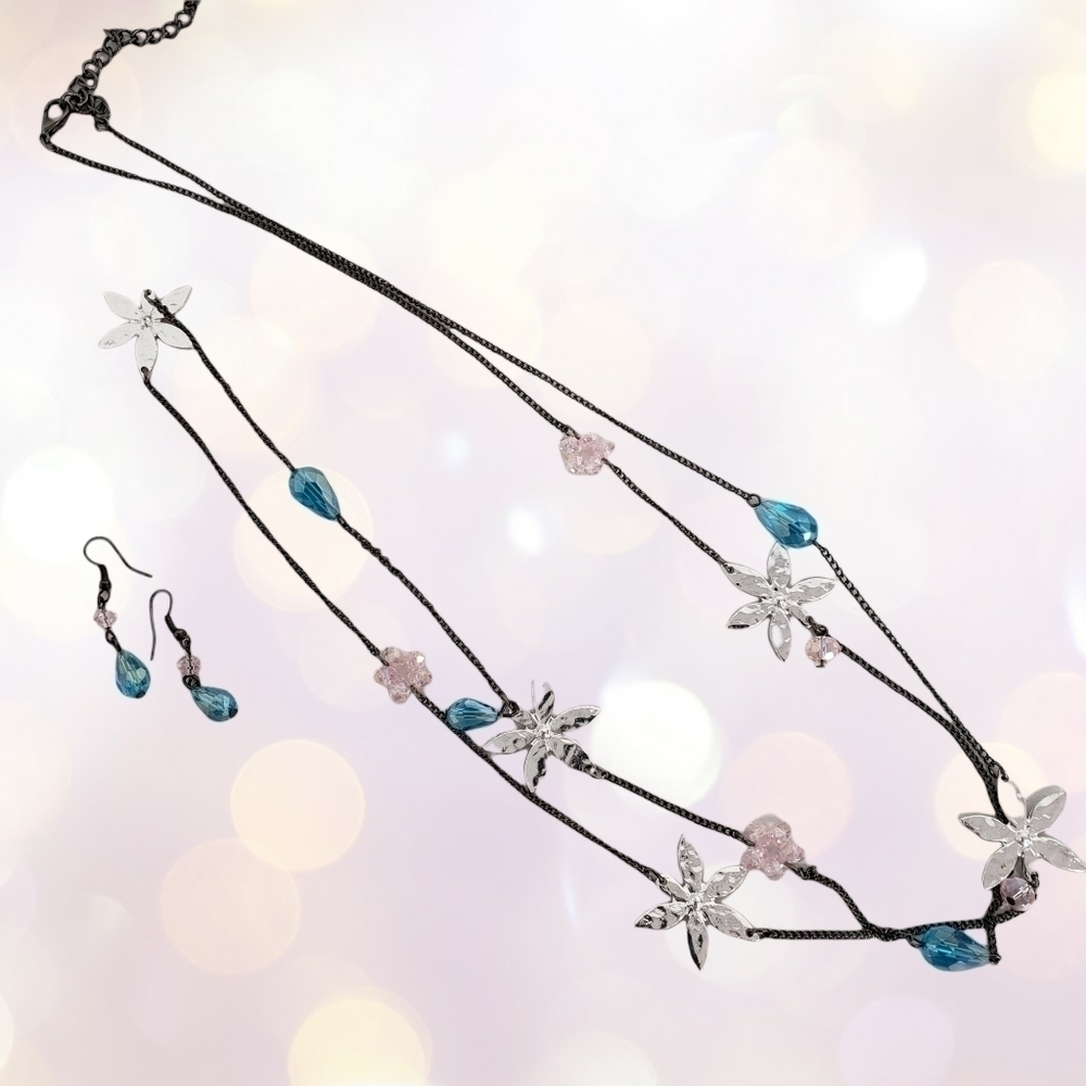 FLOWERS and Beads Necklace and Earrings Set in Silver Blue Pink